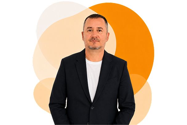 Marius Dumitrache — Consultant Credite